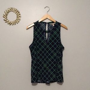 Banana Republic • Geometric navy and green tank